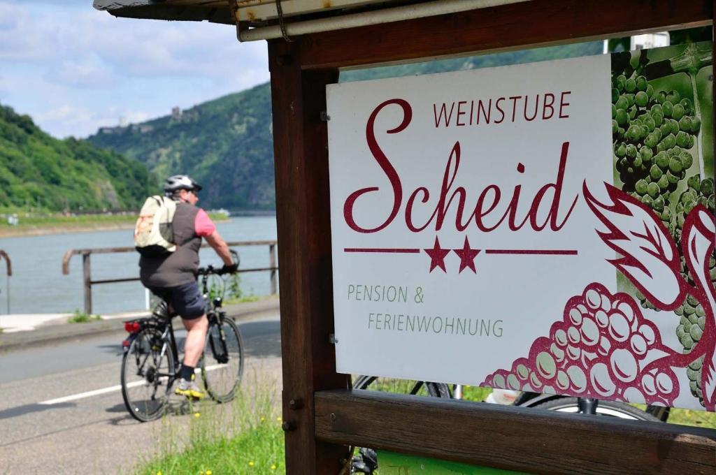 Pension / Ferienwohnungen Scheid Kestert المظهر الخارجي الصورة